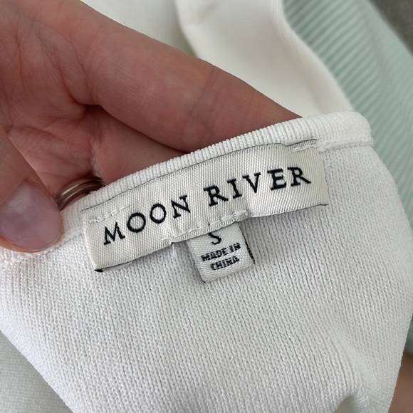 Moon River White dress midi small cross back - Picture 4 of 4